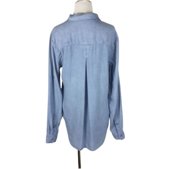 Anthropologie Cloth & Stone Chambray Button Up Top Size Medium - Picture 4 of 5